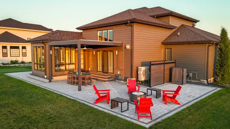 Modern Outdoor Escape with Putting Green & Fire Pit