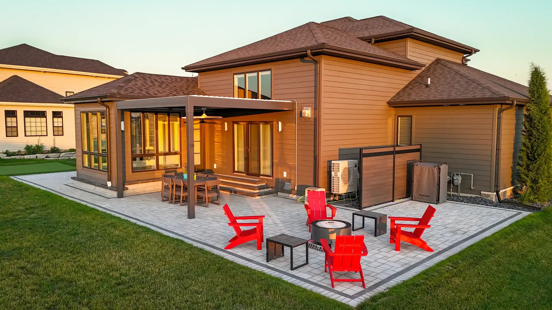 Modern Outdoor Escape with Putting Green & Fire Pit