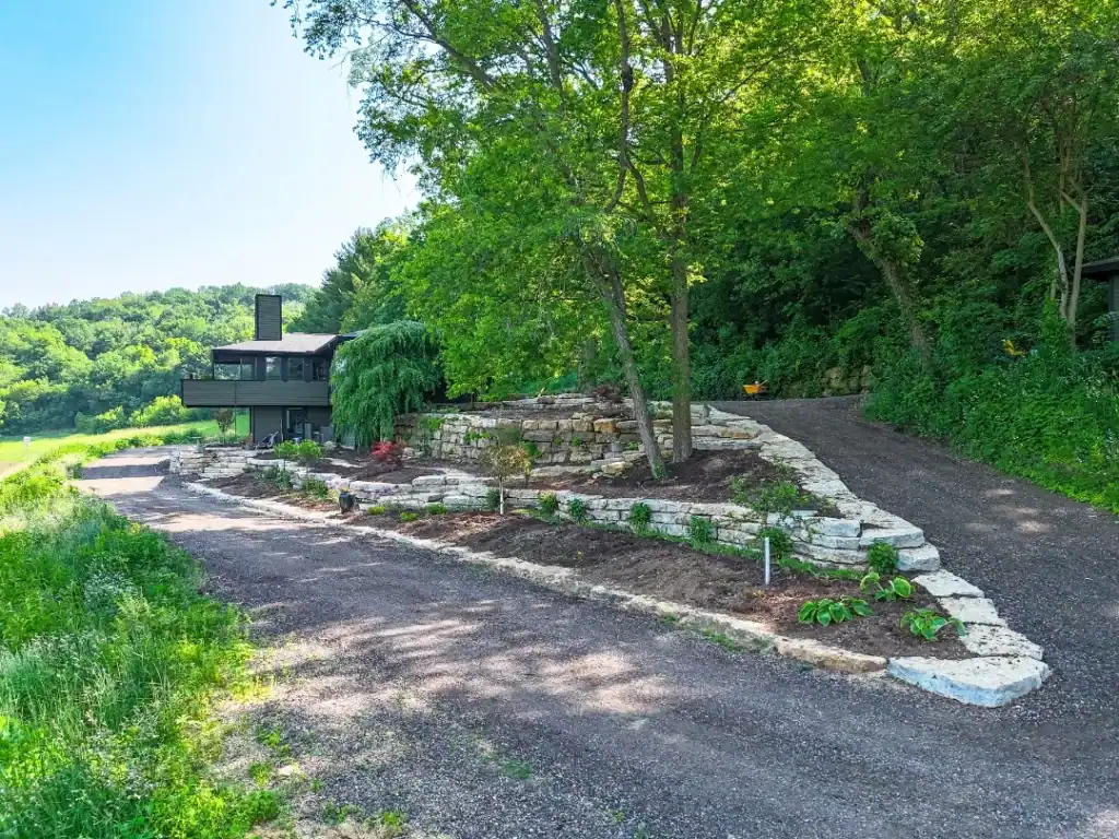 Frank Lloyd Wright-Inspired Landscape